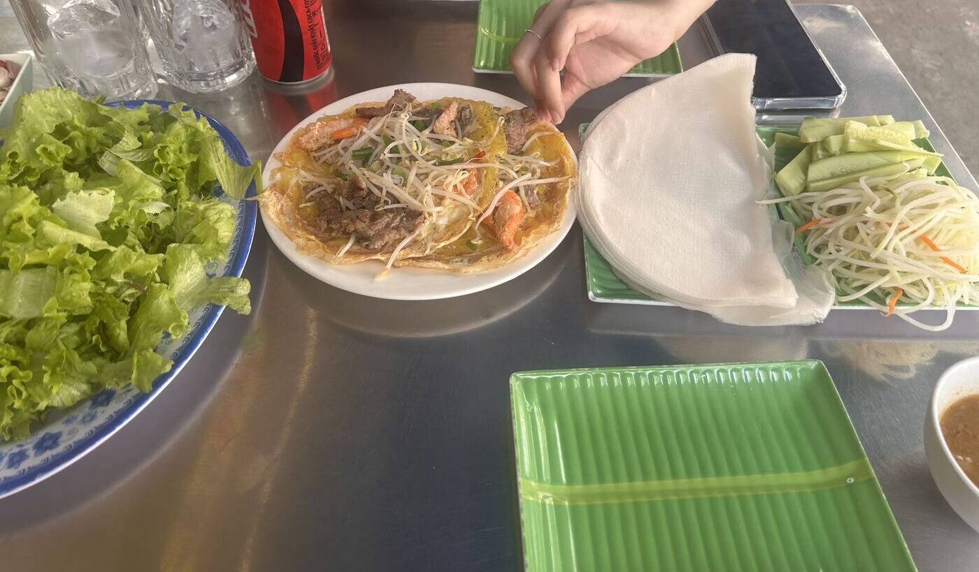 Bánh Xèo Bà Tuyếtのバインセオ
