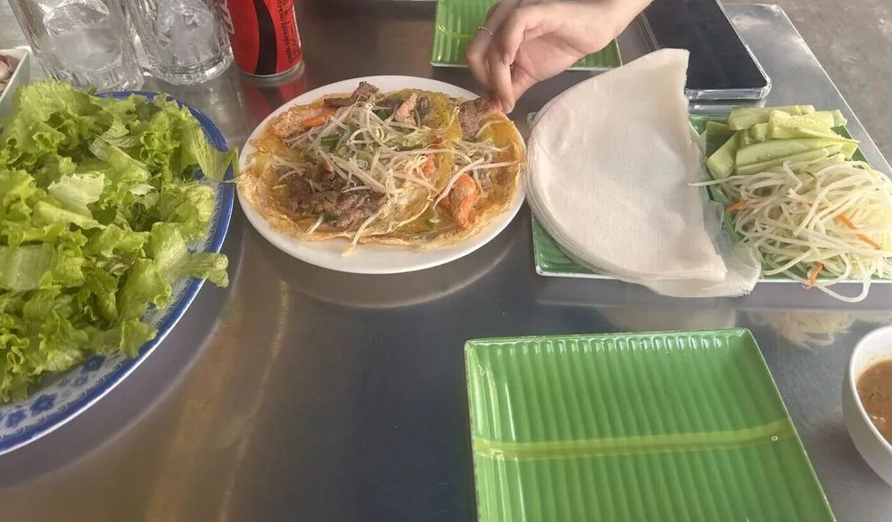 Bánh Xèo Bà Tuyếtのバインセオ